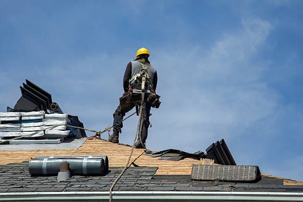 Professional Gutter Installation technician working in Pomfret Center, CT